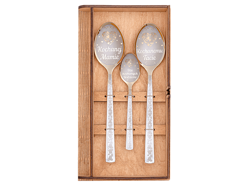 2 łyżki i 1 łyżeczka w pudełku
