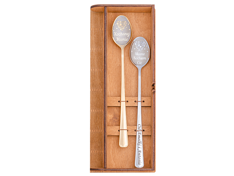2 łyżeczki koktajlowe grawerowane w pudełku