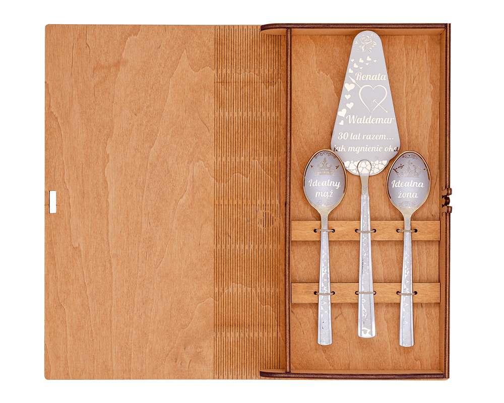 Komplet grawerowany z 2 łyżeczek i łopatki do ciasta. 3 el. - obrazek 8